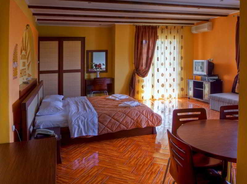 Astris Sun Hotel Экстерьер фото